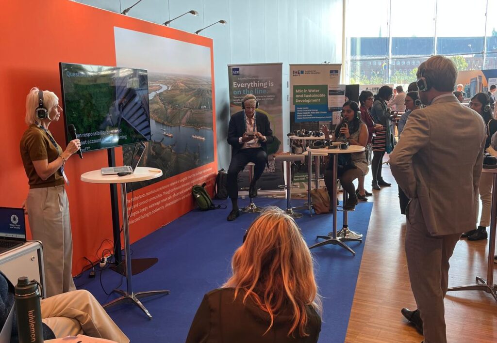 nl pavilion discussion on bnr